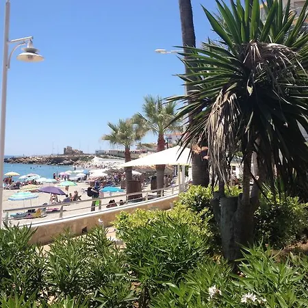 Playa Torrecilla Нерха
