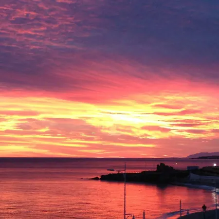 Playa Torrecilla Nerja