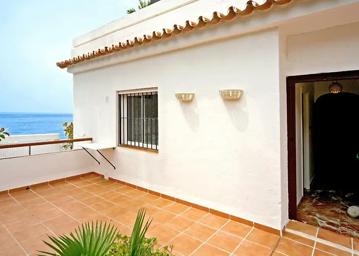 Playa Torrecilla Apartamento Nerja